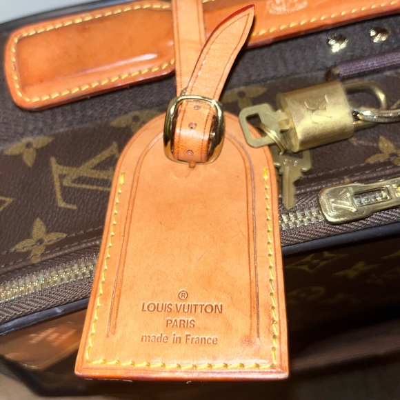 VINTAGE LOUIS VUITTON CARRY ON - Picture 4 of 13